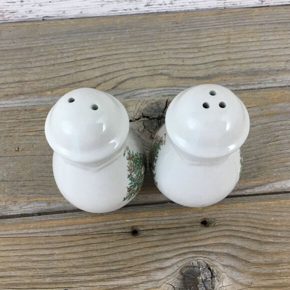 Vintage Christmas Tree Salt & Pepper Shakers Stoneware 3.75" Tall Holiday Decor - Picture 5 of 7